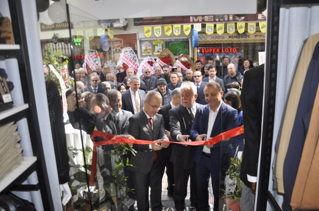 Kayınpeder ve Damat ikinci şubelerini dualarla açtı…