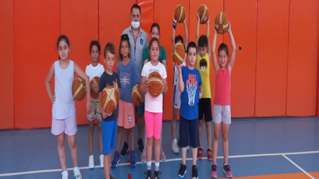 Yaz Spor Okulları ikinci dönemi devam ediyor.